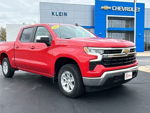 Used 2025 Chevrolet Silverado 1500 LT AWD/4WD image 1