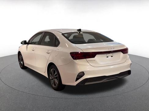 Used 2024 Kia Forte LXS image 11