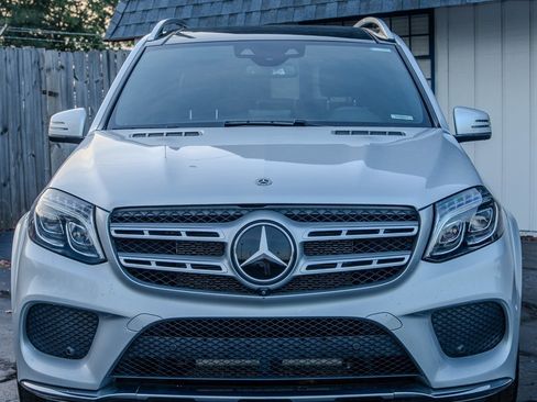 Used 2018 Mercedes-Benz GLS 550 4MATIC image 8