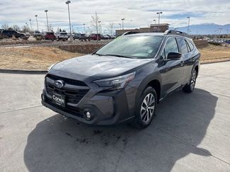 Used 2025 Subaru Outback Premium video 3