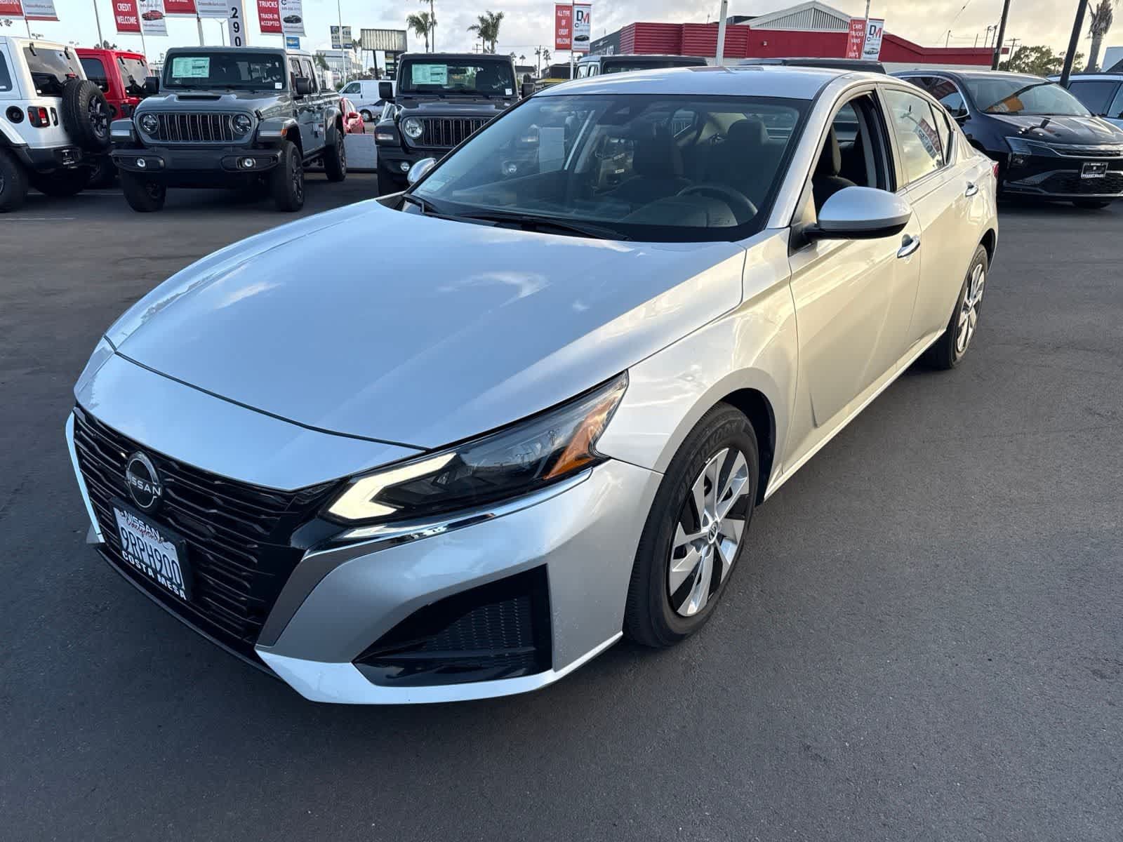 Used 2023 Nissan Altima 2.5 S FWD image 2
