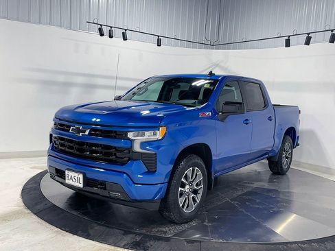 Used 2023 Chevrolet Silverado 1500 RST w/ Z71 Off-Road Package image 8