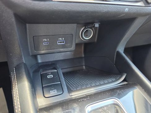 Used 2023 Nissan Kicks SV FWD image 22