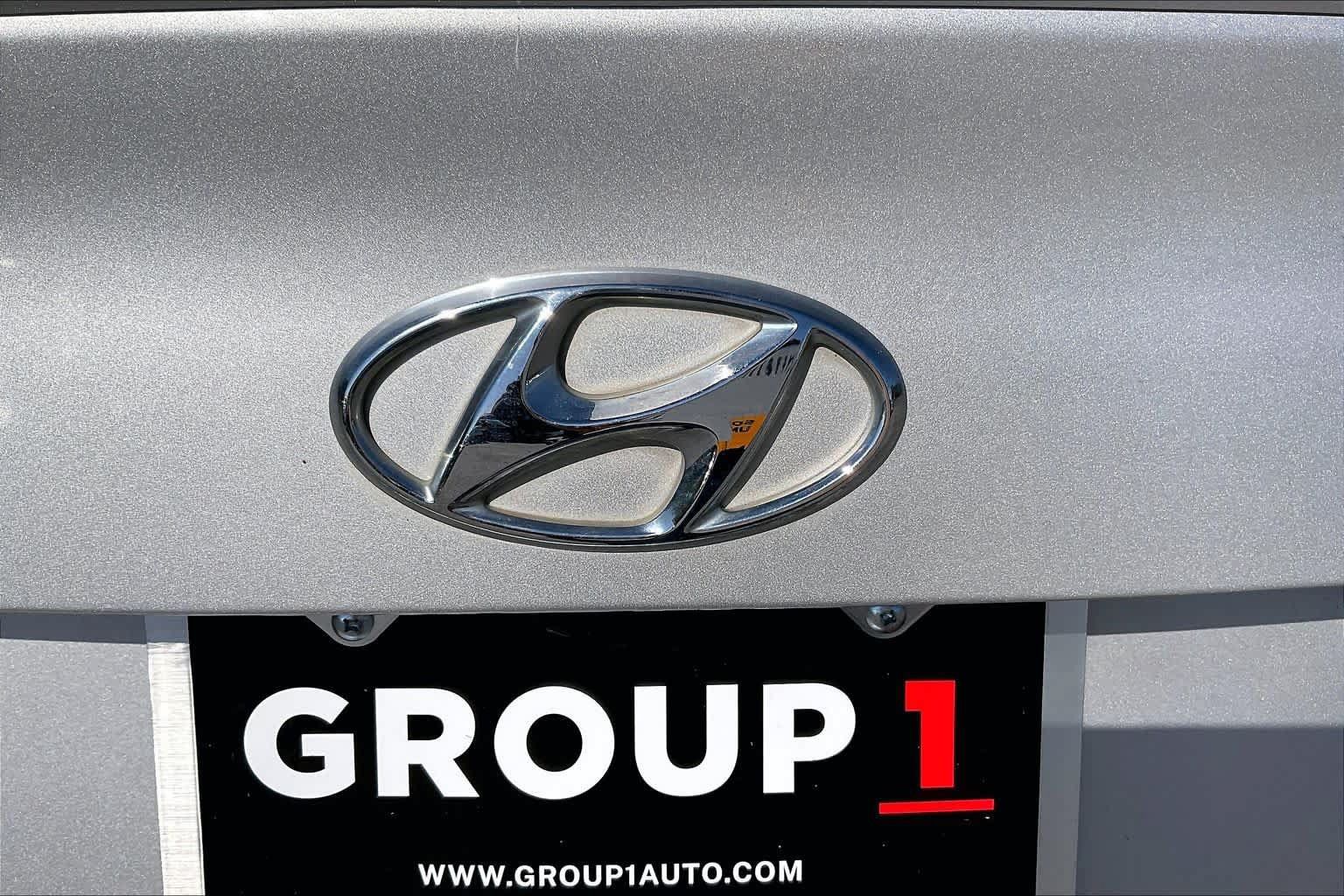 Used 2017 Hyundai Sonata Sport w/ Value Edition Package 02 FWD image 31