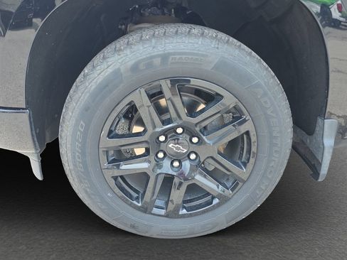 Used 2024 Chevrolet Silverado 1500 Custom RWD image 4