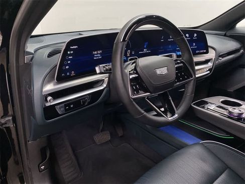 Certified 2024 Cadillac Lyriq Luxury w/ Nappa Leather Package image 2