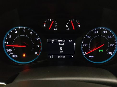 Used 2018 Chevrolet Malibu LT image 23