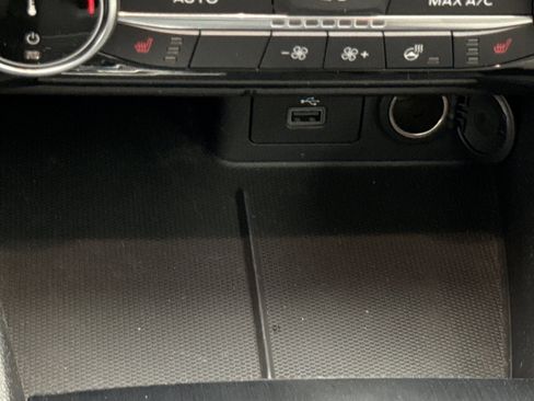 Used 2022 Ford Escape SE w/ Convenience Package image 16