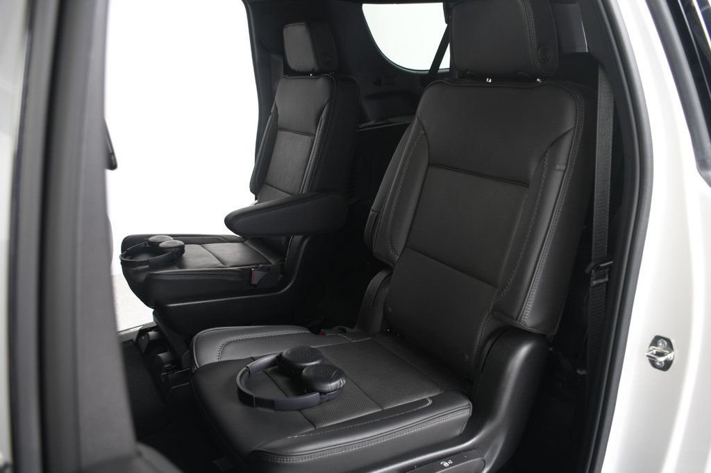 Used 2024 GMC Yukon XL Denali AWD/4WD image 35