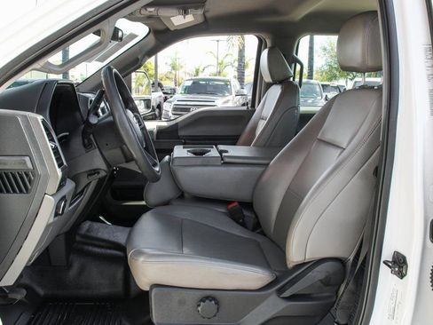 Used 2022 Ford F350 XL w/ Power Equipment Group image 17