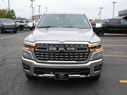 Used 2025 RAM 1500 Limited AWD/4WD image 4