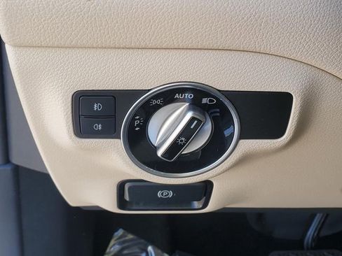 Used 2018 Mercedes-Benz GLA 250 4MATIC image 20