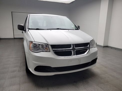 Used 2016 Dodge Grand Caravan American Value Package image 14