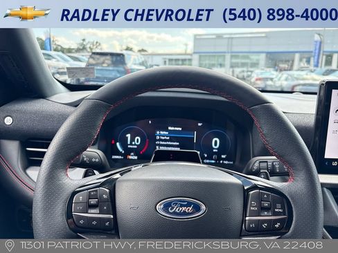 Used 2025 Ford Explorer ST AWD/4WD image 6