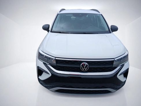 Used 2024 Volkswagen Taos S FWD image 3