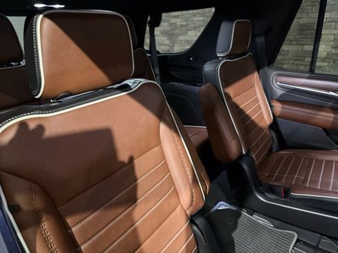 Used 2024 GMC Yukon Denali Ultimate image 33