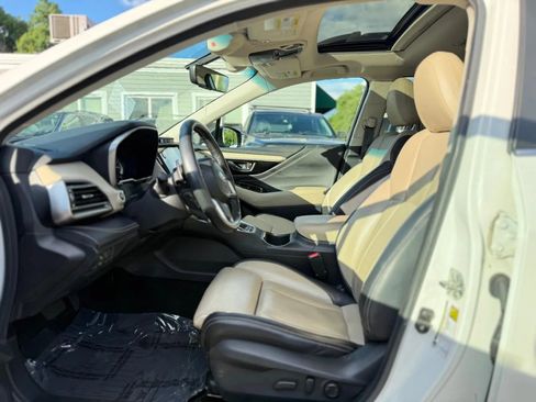 Used 2020 Subaru Outback Limited AWD/4WD image 8