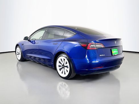 Used 2021 Tesla Model 3 Standard Range Plus image 7