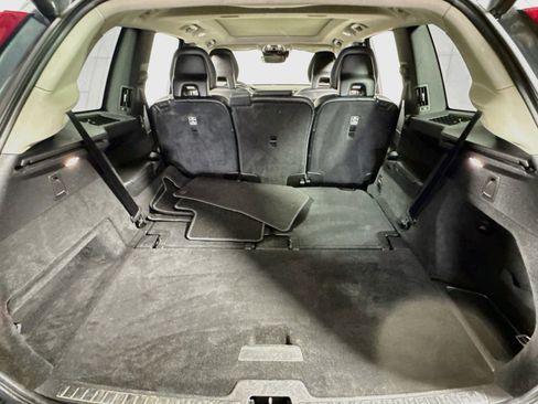 Used 2020 Volvo XC90 T5 Momentum AWD/4WD image 24