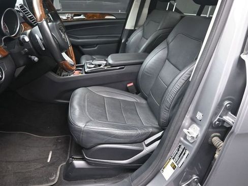 Used 2017 Mercedes-Benz GLS 450 4MATIC image 19