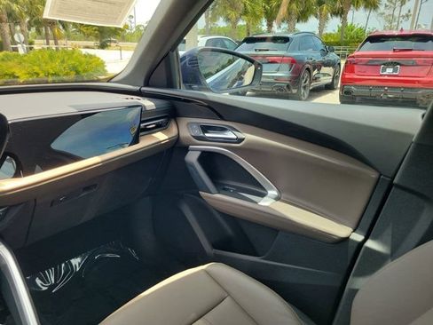Used 2025 Audi Q5 Premium w/ Convenience Package AWD/4WD image 13