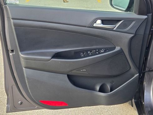 Used 2021 Hyundai Tucson Limited image 30