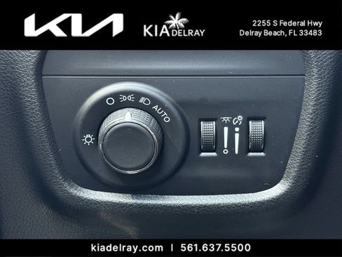 Used 2025 Jeep Grand Cherokee Laredo X w/ Luxury Tech Group I RWD image 27