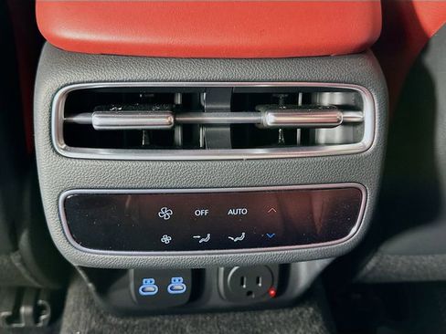 New 2026 Genesis GV70 2.5T Sport Prestige image 18