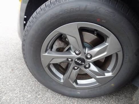 Used 2023 Kia K5 LXS image 31