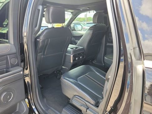 Certified 2024 Ford Expedition Max Platinum RWD image 11