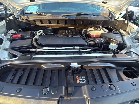 Used 2022 Chevrolet Silverado 1500 Custom w/ Safety Confidence Package image 17