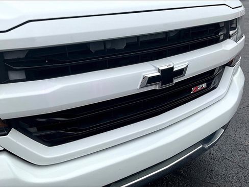 Used 2017 Chevrolet Silverado 1500 LT w/ All Star Edition image 33