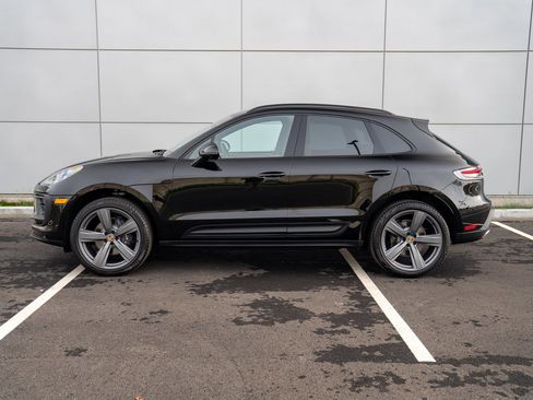 New 2026 Porsche Macan image 2