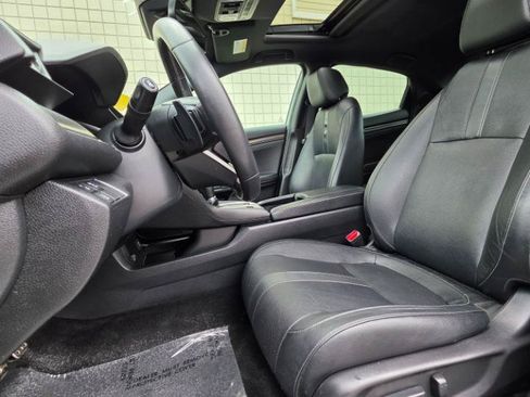 Used 2018 Honda Civic Sport Touring image 12