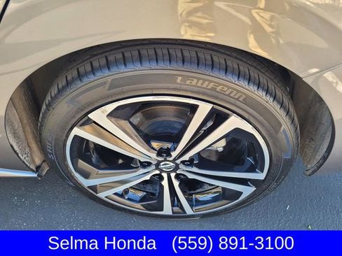 Used 2022 Nissan Sentra SR w/ Lighting Package image 25