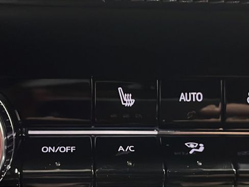 New 2026 Chevrolet Equinox LT w/ Convenience Package II AWD/4WD image 30