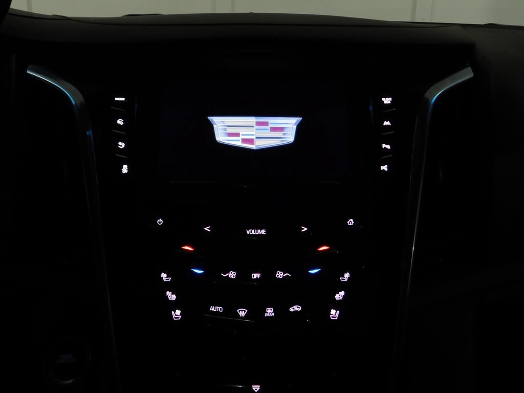 Used 2019 Cadillac Escalade ESV Luxury AWD/4WD image 45