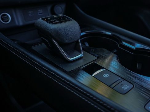 Used 2023 Nissan Rogue SL w/ SL Premium Package image 31