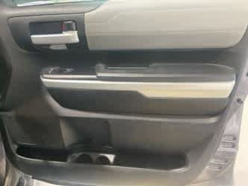 Used 2017 Toyota Tundra Limited w/ Limited Premium Package image 10