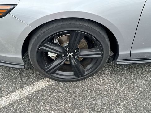 Used 2023 Honda Accord Sport image 17