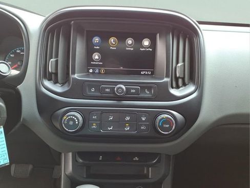 Used 2022 Chevrolet Colorado W/T image 17