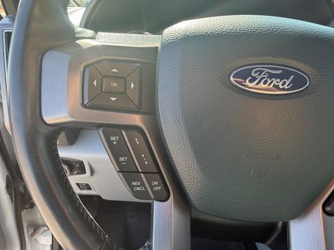 Used 2022 Ford F350 Limited image 27