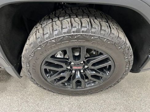 Used 2023 GMC Sierra 1500 Elevation image 21