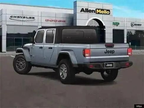 New 2025 Jeep Gladiator Sport image 4