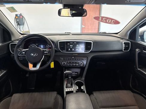 Used 2021 Kia Sportage LX AWD/4WD image 40