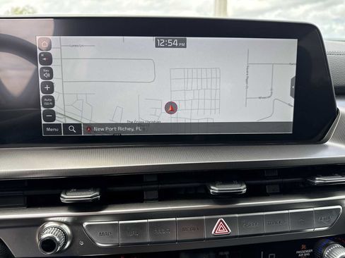 Used 2025 Kia Telluride S image 27