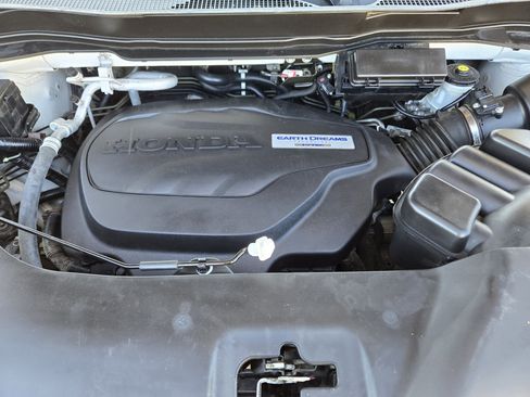 Used 2020 Honda Pilot Touring image 32