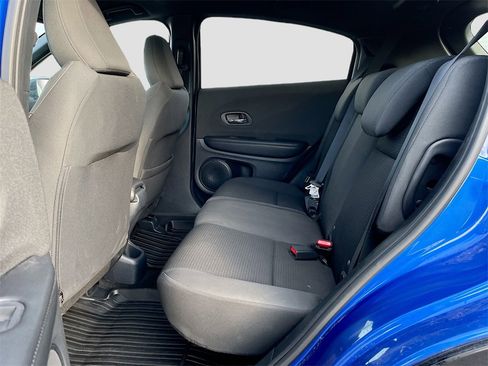 Used 2021 Honda HR-V Sport image 22