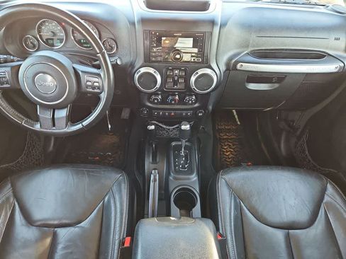 Used 2015 Jeep Wrangler Unlimited Rubicon w/ Dual Top Group image 16