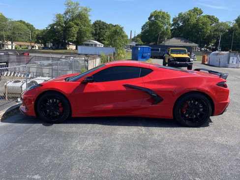 Used 2023 Chevrolet Corvette Stingray Preferred Cpe w/ Z51 Performance Package RWD image 3